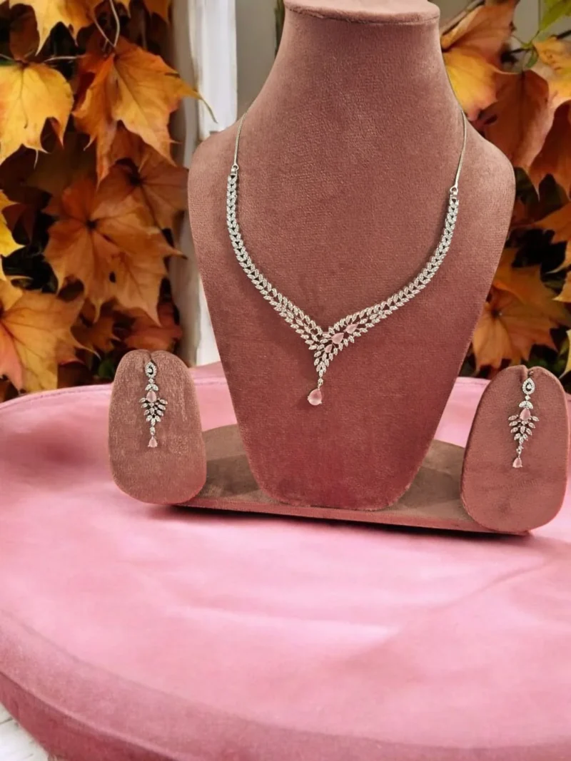 Rooh-e-Gul Necklace - Image 2