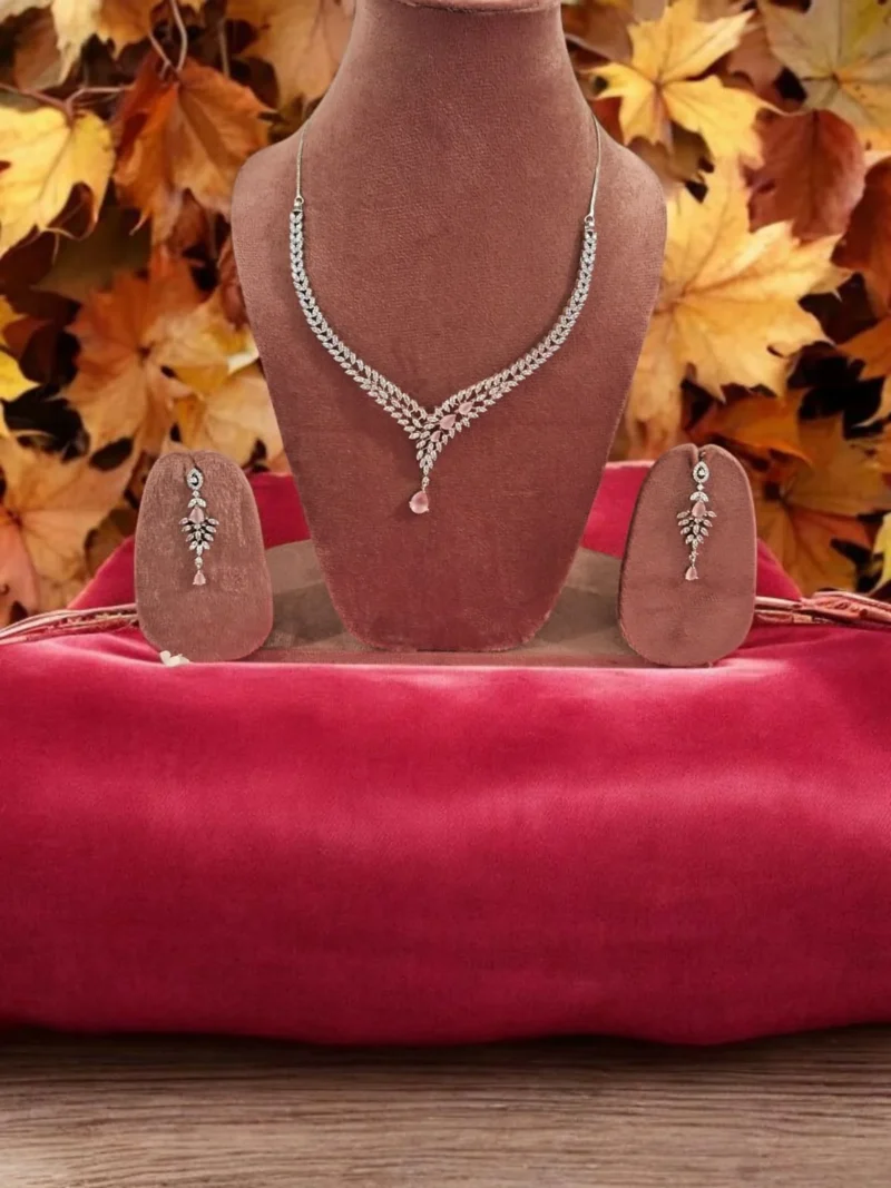 Rooh-e-Gul Necklace - Image 3
