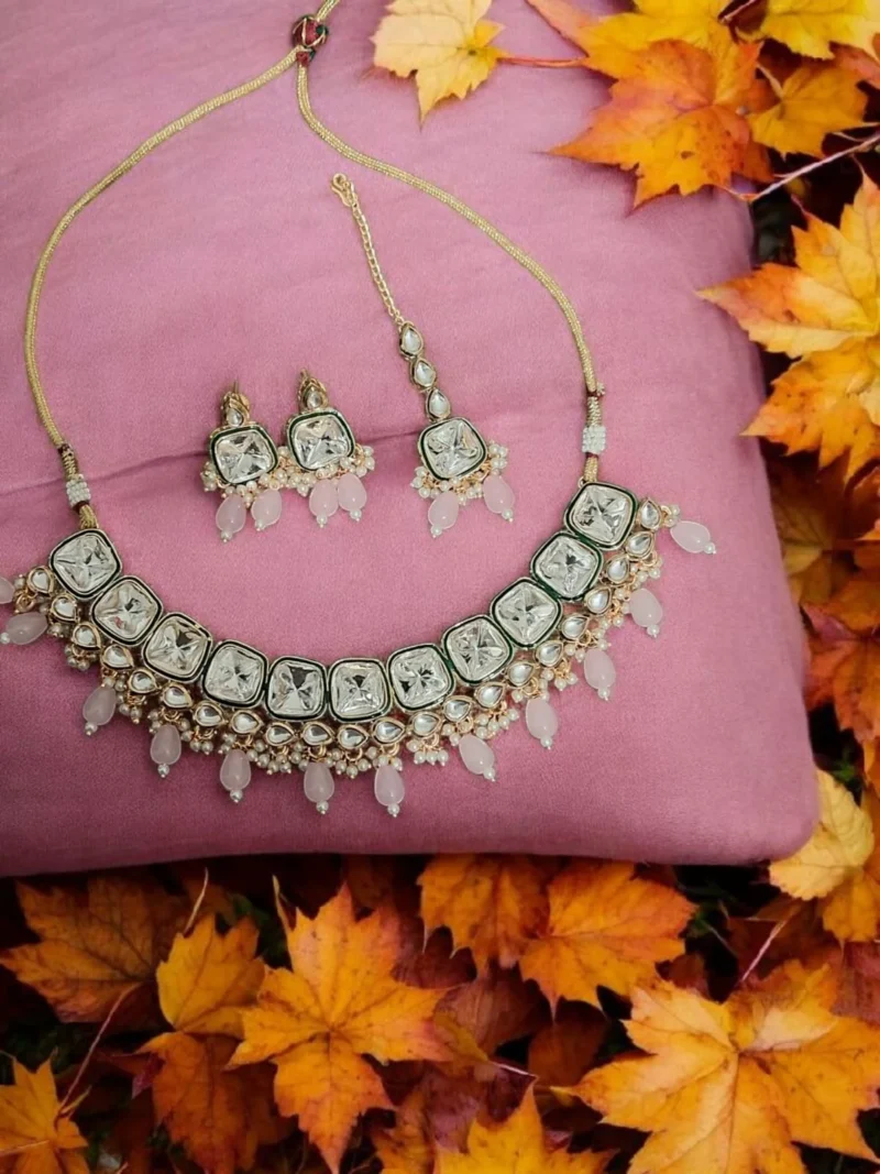 Aahana Polki Kundan Pink pearl necklace Set - Image 4